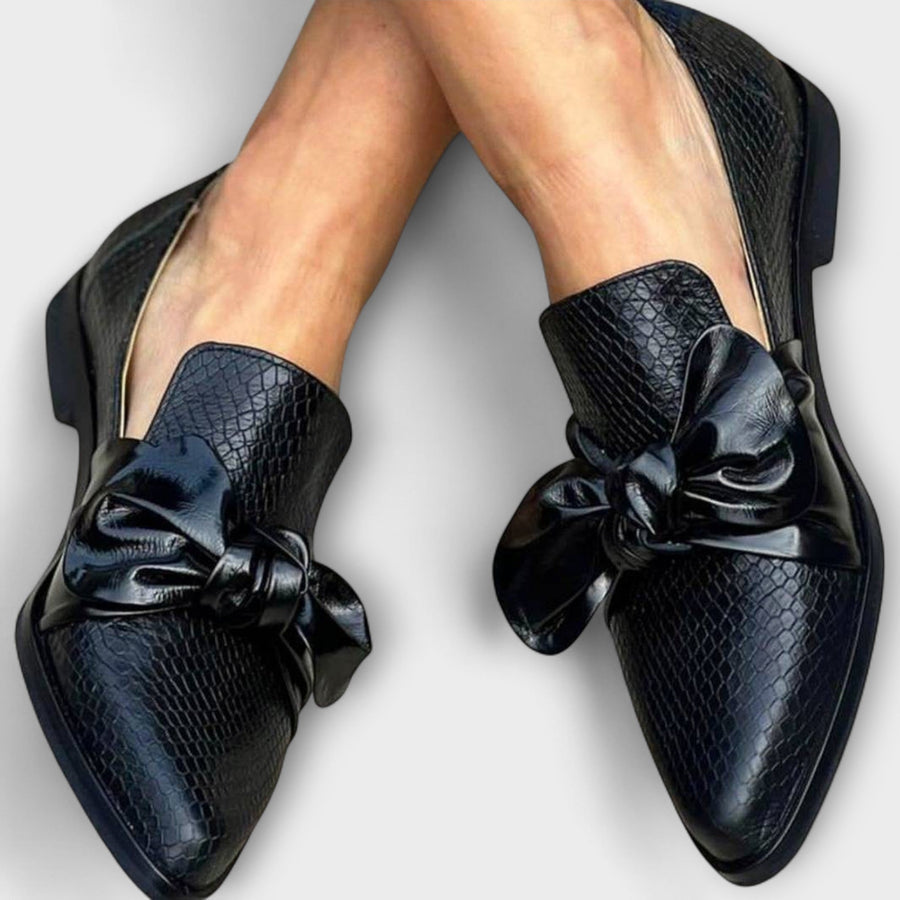 Claudia™ | Mocassino con fiocco