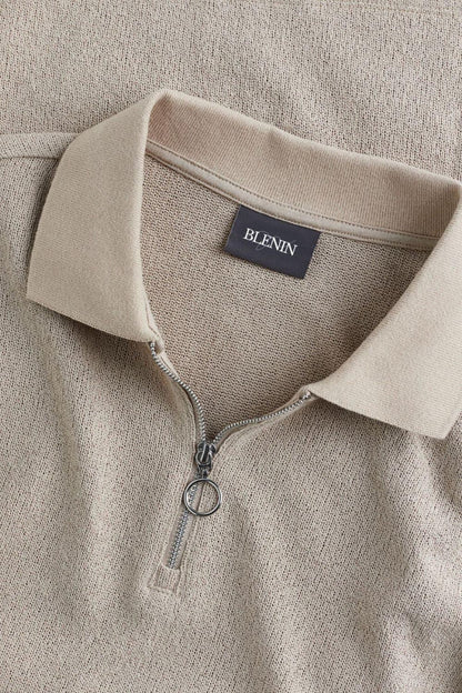 Polo moderna in maglia con zip
