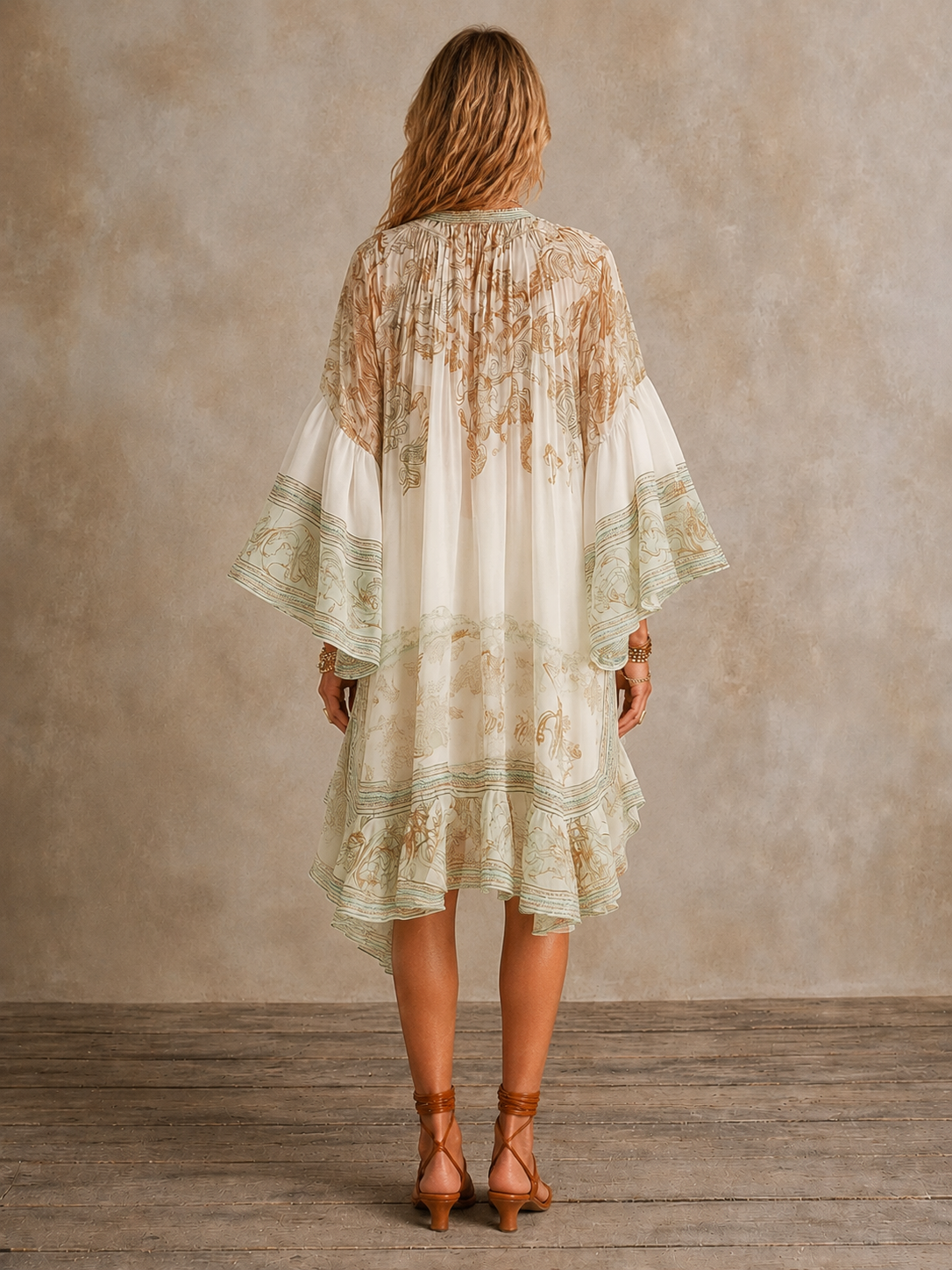 Mirabel | Mini Abito Boho Avorio con Orlo Asimmetrico