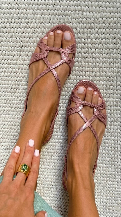 Sandali bassi con tallone scoperto, effetto serpente, color bronzo, a punta aperta