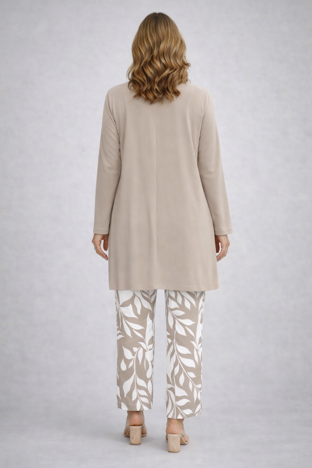 Sylvia | Eleganza Classica a Tre Pezzi