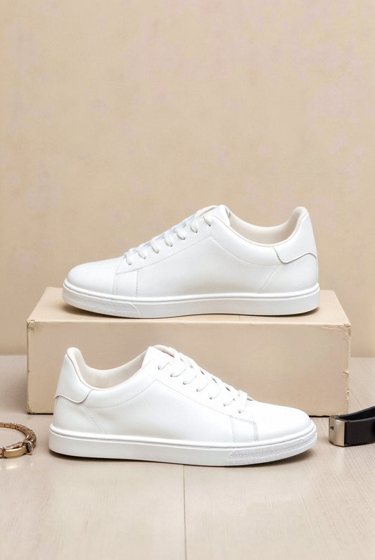 Sneakers bianche minimaliste – Perfette per ogni occasione