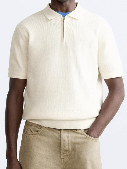 Elegante polo in maglia con zip
