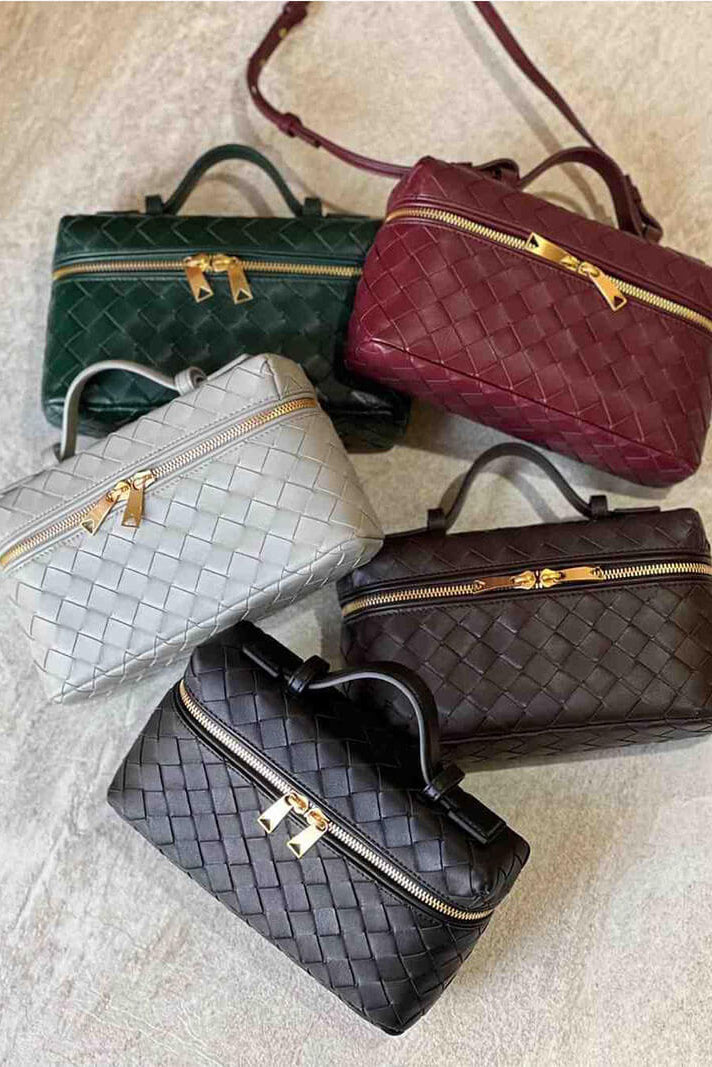 Milla Mini borsa a mano intrecciata con accessori dorati