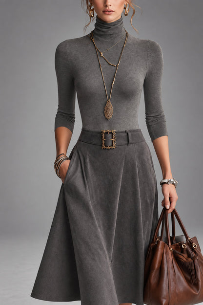 Iris | Coordinato Top a Collo Alto e Gonna Asimmetrica in Antelina