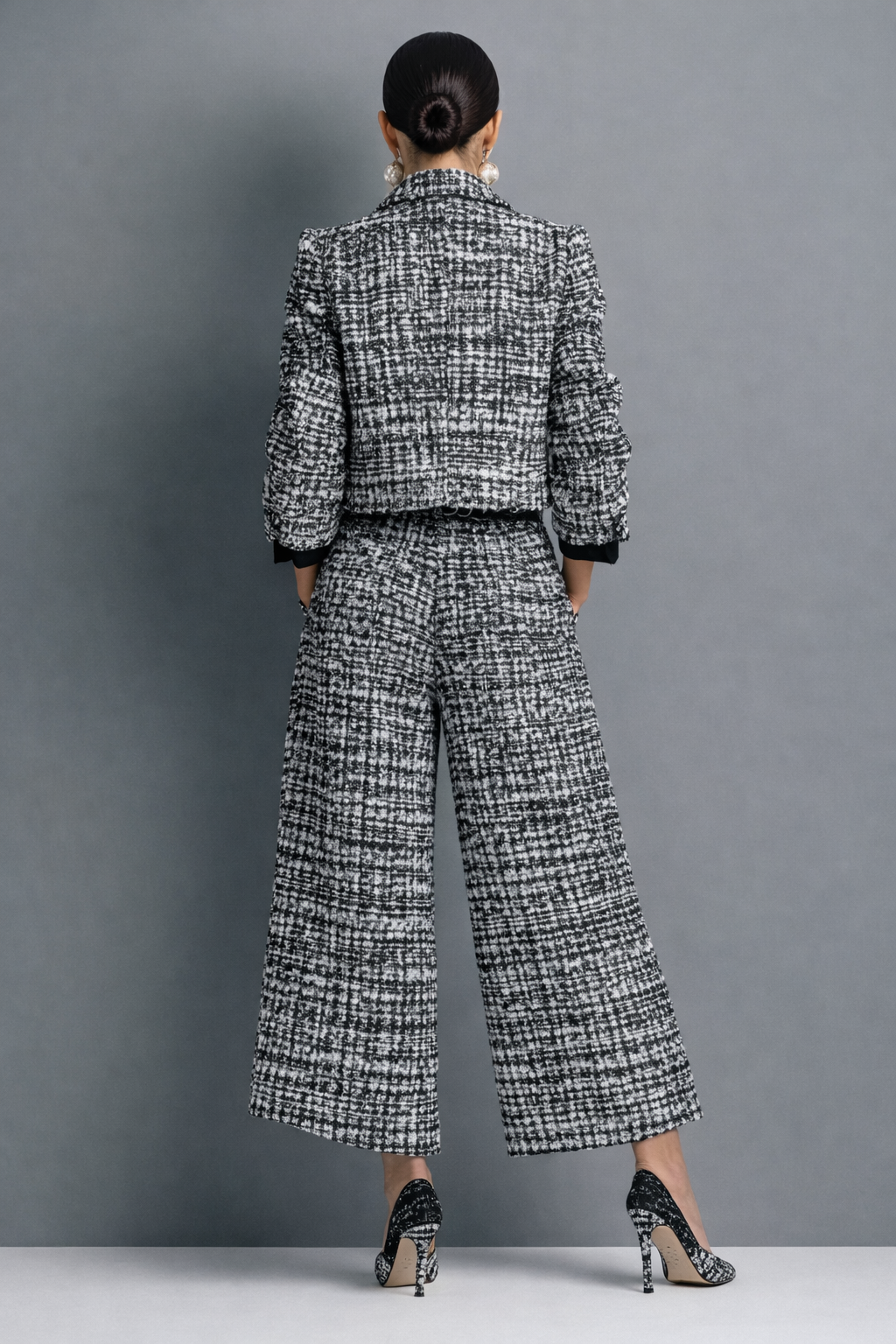 Irene | Completo in tweed con giacca e pantaloni a gamba larga