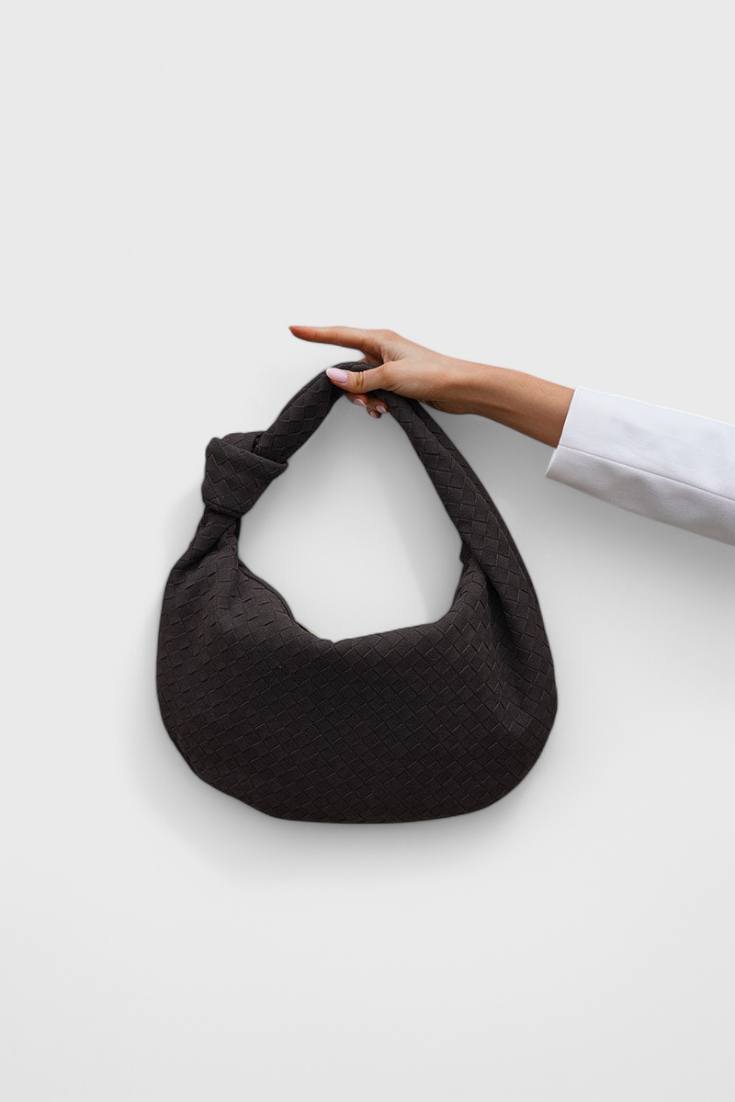 Borsa a mano media intrecciata color lilla con dettagli a nodo