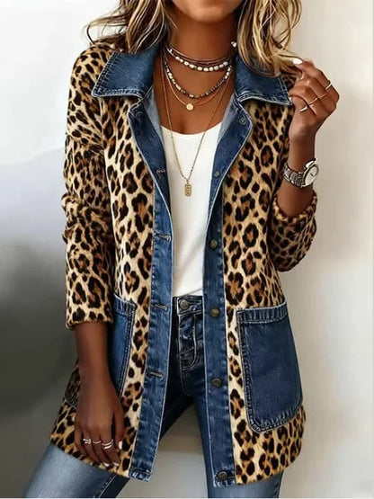 Nieves | Giacca lunga leopardata con dettagli in denim