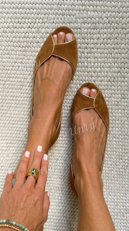 Ballerine d'Orsay spuntate in camoscio beige e oro